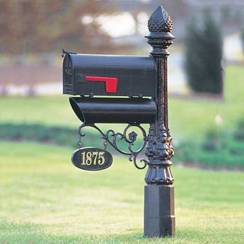 P-27 Pineapple Mailbox